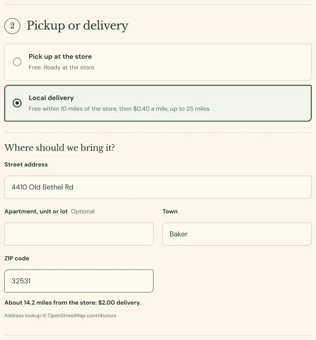 Choosing local delivery. The distance and the fee appear under the address.